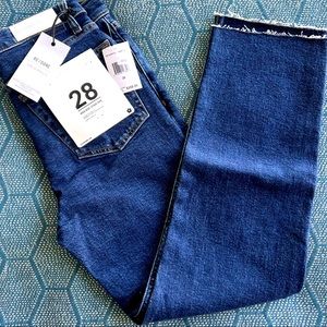 NWT Re/Done High Rise Stove Pipe Jeans in Dark 71